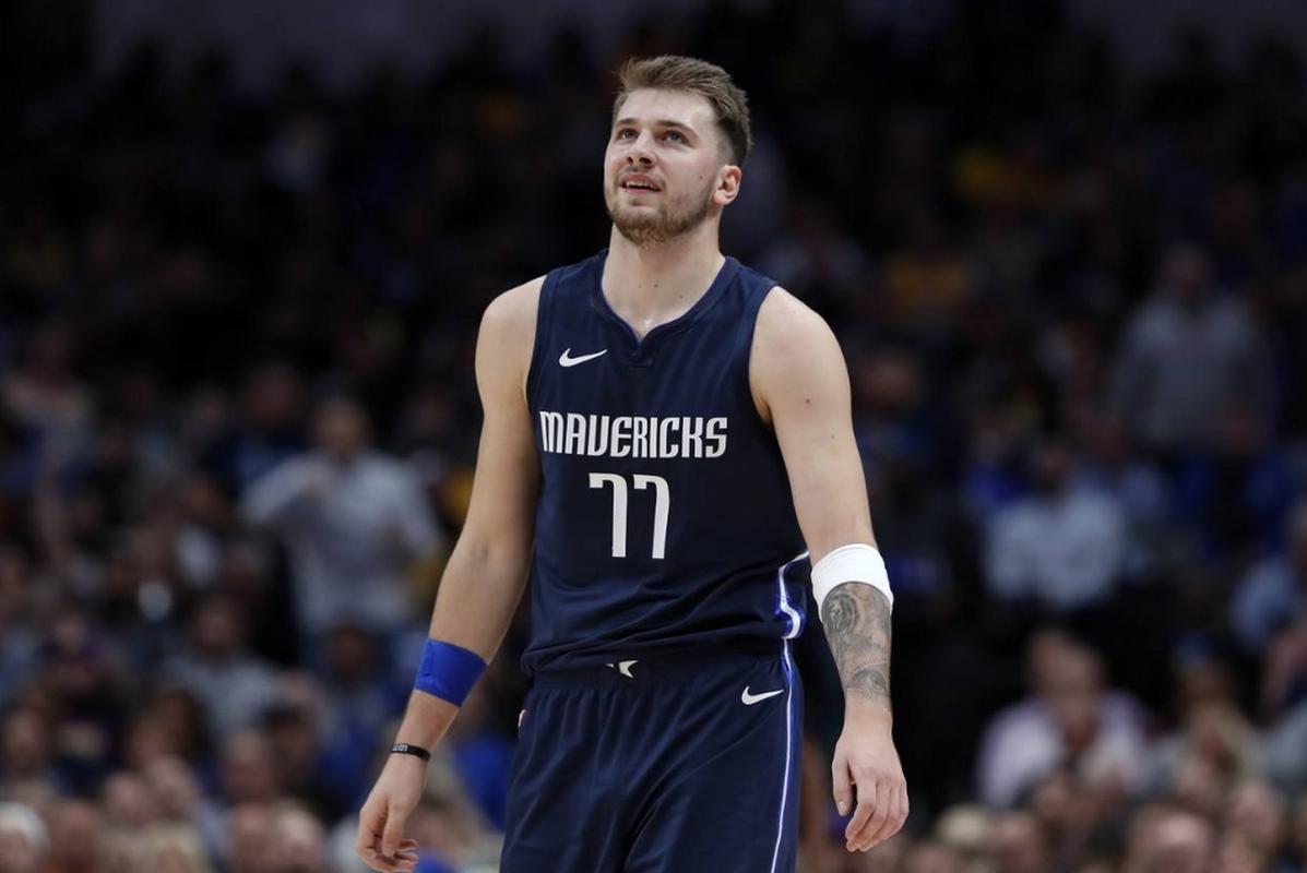 对比同队此 对比同队此